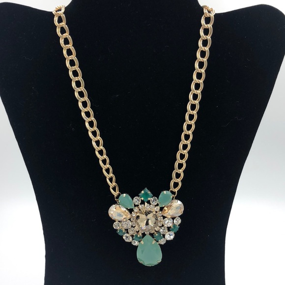 Jewelry - Pendant Necklace